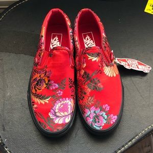 (Never worn!) women’s vans